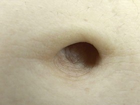 300人のへそ　サンプル画像03